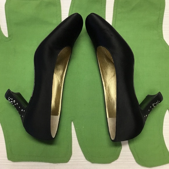 Bruno Magli Couture Heels w/Rhinestones - Picture 4 of 7